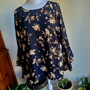 LC Lauren Conrad  women's tops  3/4 sleeve sz M.